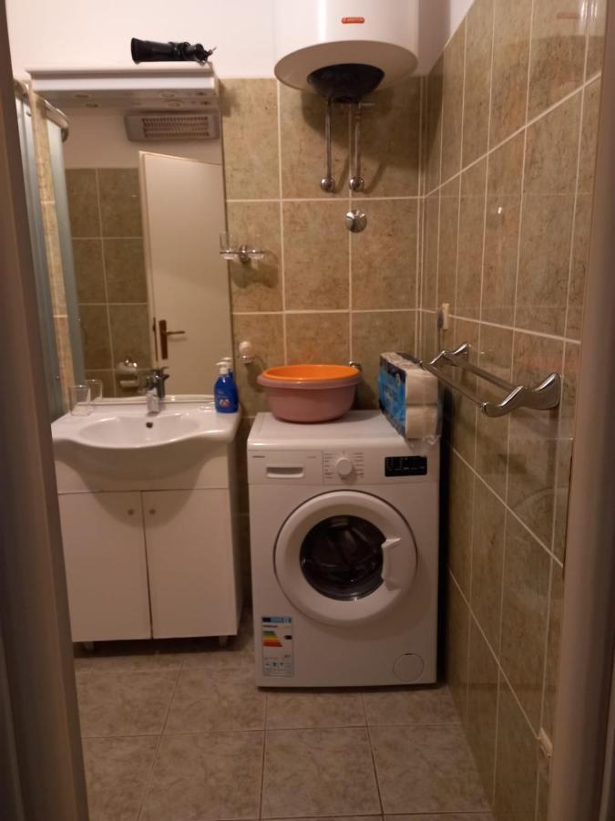 Jelena Apartment โอมิช ภายนอก รูปภาพ